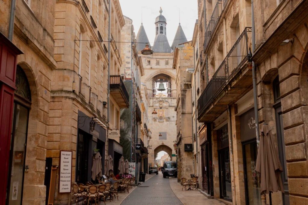 gross cloche bordeaux france