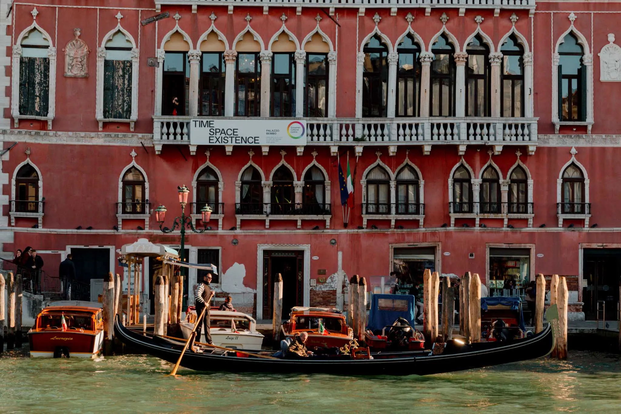 venice-pink-palace-grand-canal
